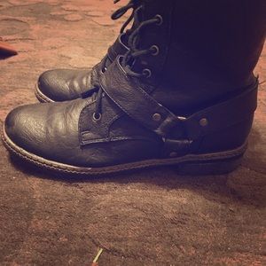 Moto Boots American Eagle